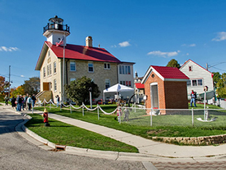 1860 Lighthouse and Light Station Museum